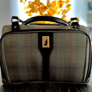 London Fog Oxford 17” Cabin Bag